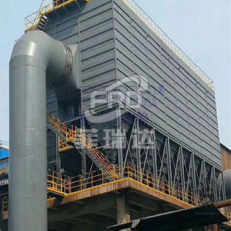 陶瓷廠18萬(wàn)風(fēng)量布袋除塵器